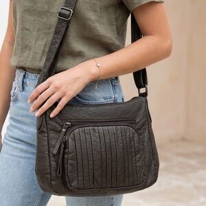 Alia NWOT Shoulder Bag